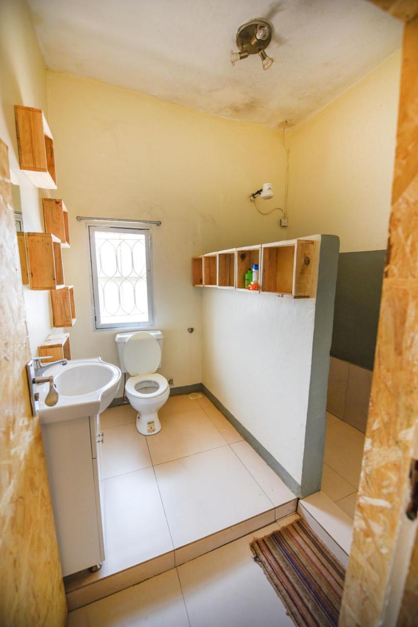Nyumba 591 Otel Kampala Dış mekan fotoğraf